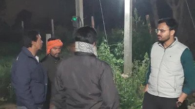 ट्रांसफार्मर से केबिल डालकर हो रही थी बिजली चोरी, 10 लाख से अधिक होगा जुर्माना