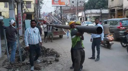 कानपुर में पीएम के रोड शो से पहले बिजली-पानी को तरसे लोग, ब्रॉडबैंड सेवा भी ठप